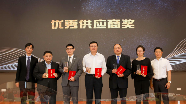 EVO真人视讯新材创业20周年 | 我和我的EVO真人视讯